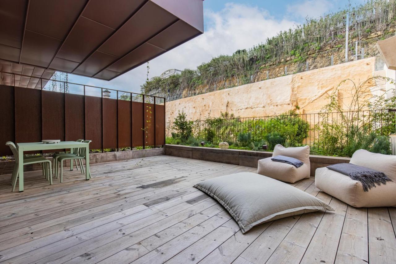 Deluxe 2Bdr Apartment W/ Patio By Lovelystay Lisboa Exterior foto
